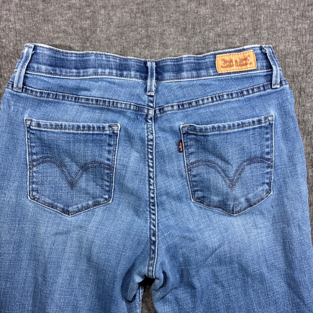 Levi's 526 Jeans Women 10 28x30 Medium Blue‎ Straight Leg Mid Rise Denim